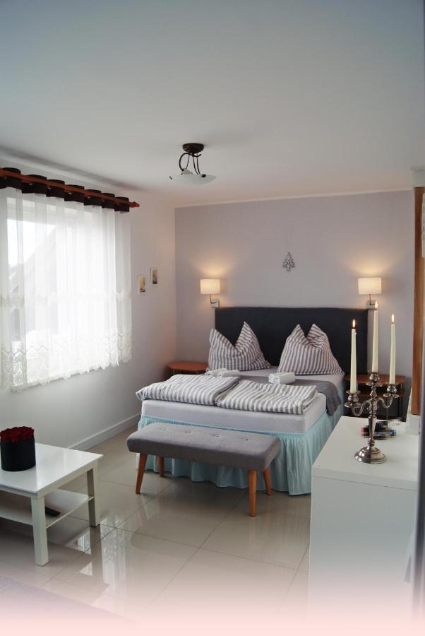 Iwona Pokoje Apartamenty Карвіа Екстер'єр фото