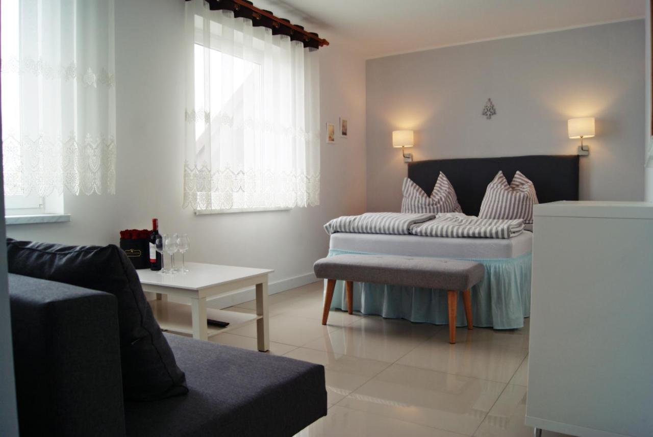 Iwona Pokoje Apartamenty Карвіа Екстер'єр фото
