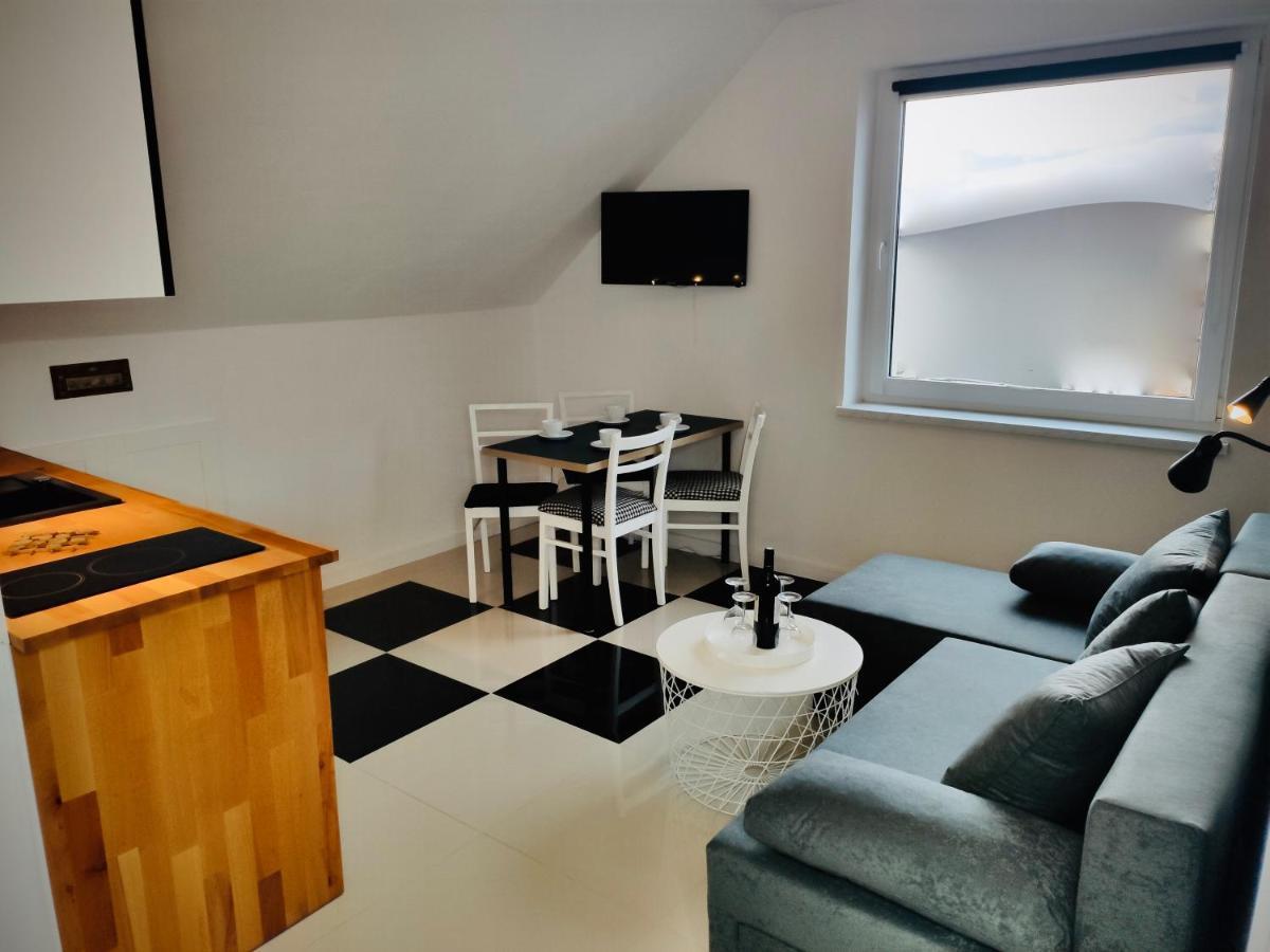 Iwona Pokoje Apartamenty Карвіа Екстер'єр фото