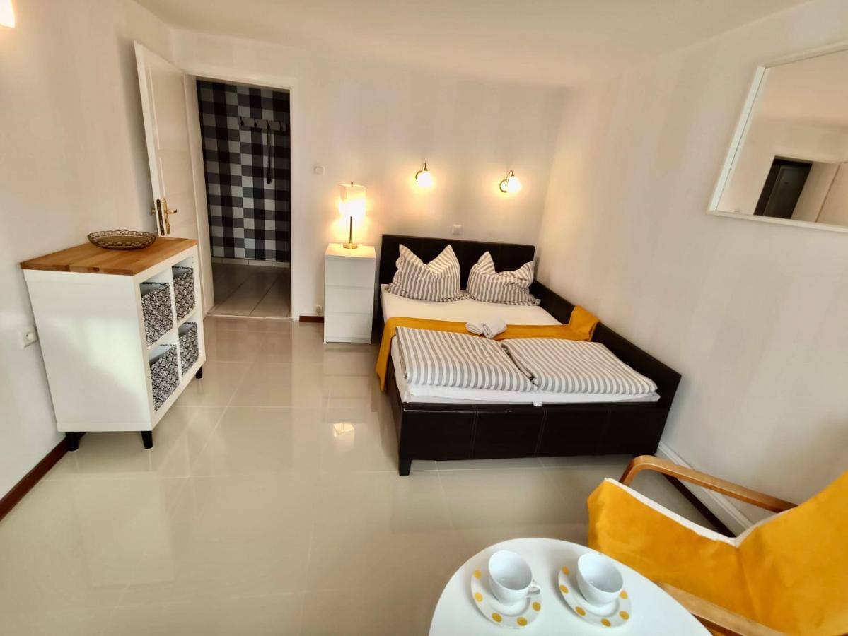 Iwona Pokoje Apartamenty Карвіа Екстер'єр фото